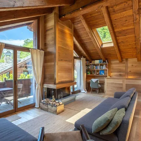 Piazzale Della Funivia - 4br Chalet- If You Want To Book, Please Contact On Wh-ats-app - 0034-635-518-057 !!!! *