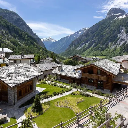 别墅 Piazzale Della Funivia - 4br Chalet- If You Want To Book, Please Contact On Wh-ats-app - 0034-635-518-057 !!!! *